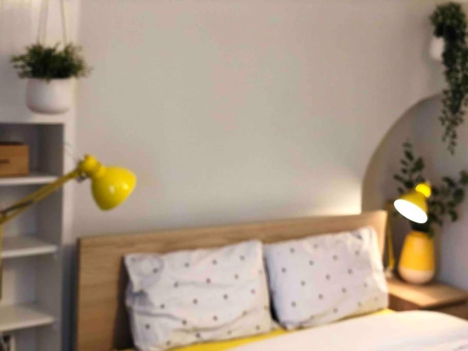 Дом отдыха Cheerful 4 Bedroom Townhouse, Side Street Parking *